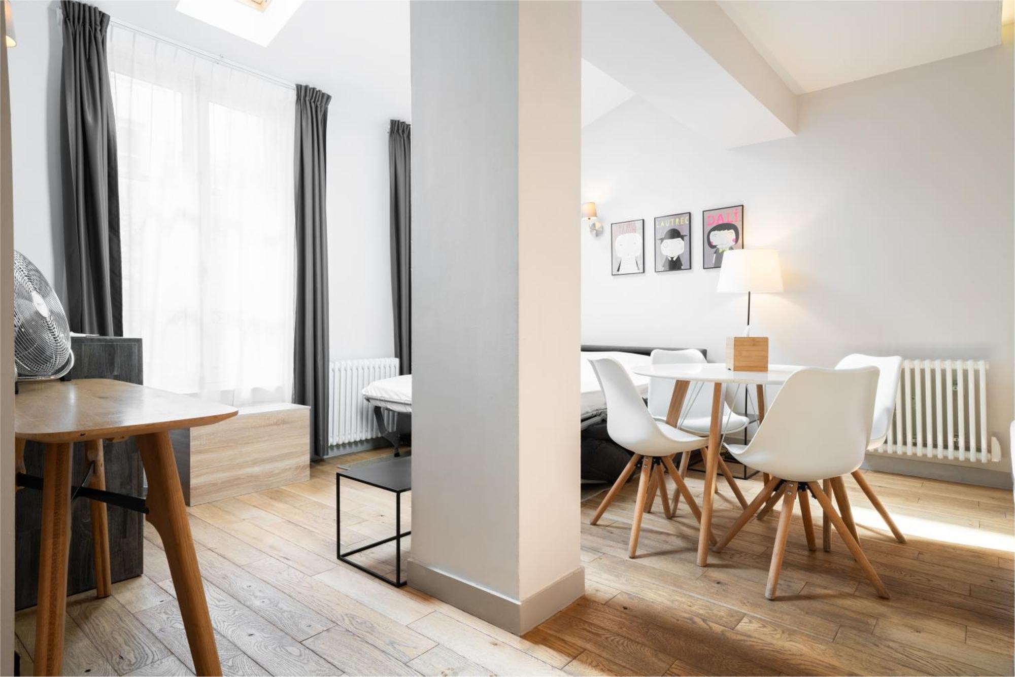 Apparts De L'Oncle Louis Versailles Exteriör bild